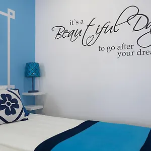 Chez Downtown Charm - Your Seaside Dream! Lagos